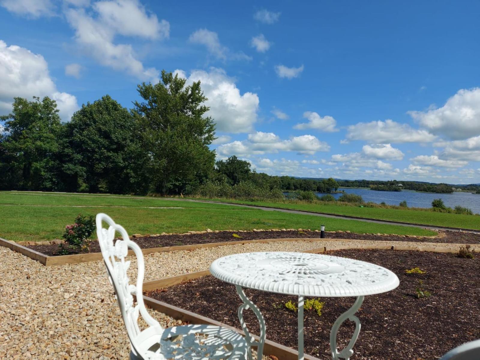 Lakescape - Waterfront Self- Catering Cabins Эннискиллен Номер фото